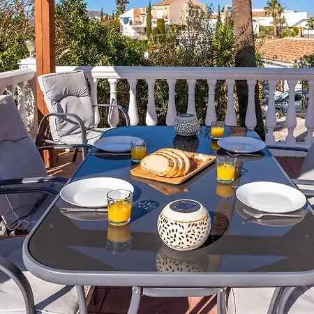 Private Family With Pool And Kids * Malaga